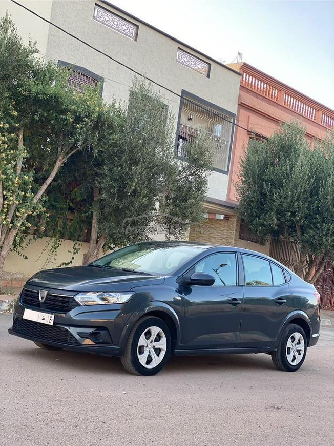 Dacia Logan 1er main