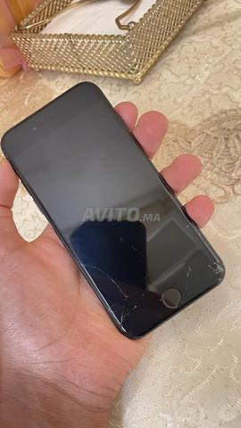 iPhone SE 2022 - 2