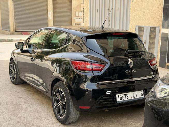 Renault Clio Diesel Automatique 2017 à Fès