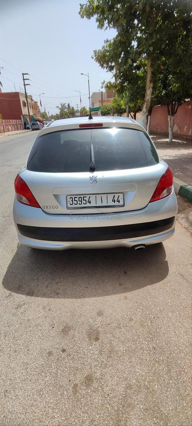 Peugeot 207 excellent état 