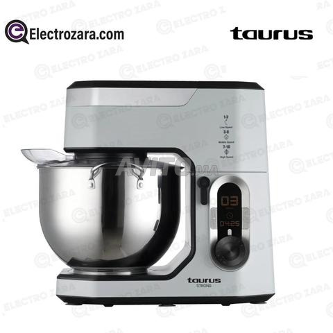 Taurus Petrin a Pates Strong Batteur Électrique 10