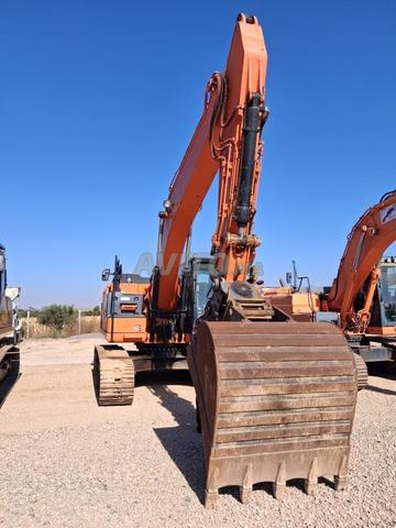 حفار مجنزر كاتربيلر 320E