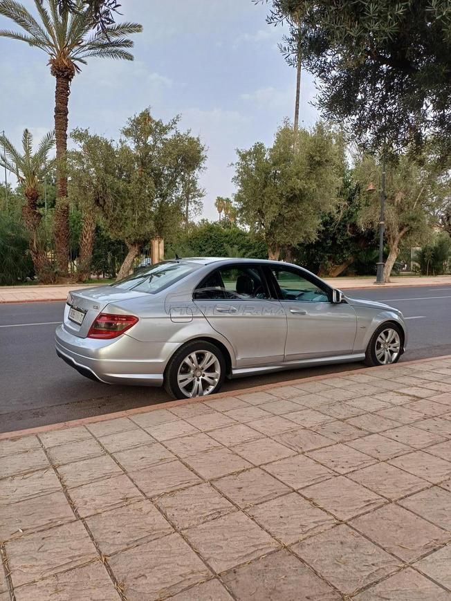 Mercedes C220 ( Avantgarde )
