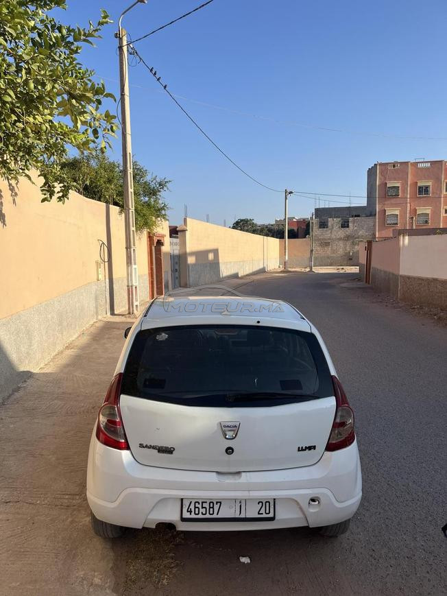Dacia Sandero Essence Manuelle 2010 à Lqliaa
