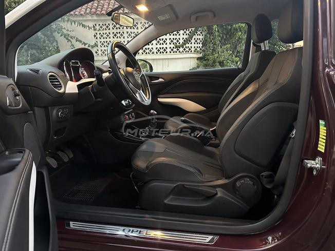 Opel Adam 1er main 2018 kilométrage 28000km