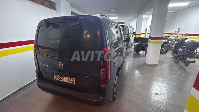 Fiat Doblo première main, neuve, full option - 2