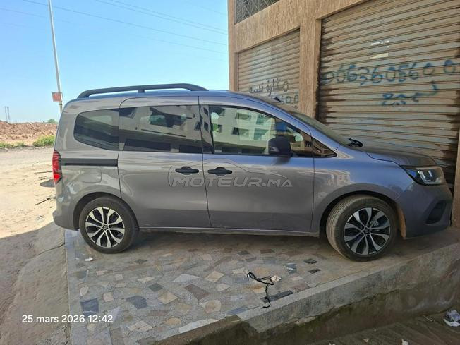 رينو كانغو ديزل يدوي 2025 في الدار البيضاء