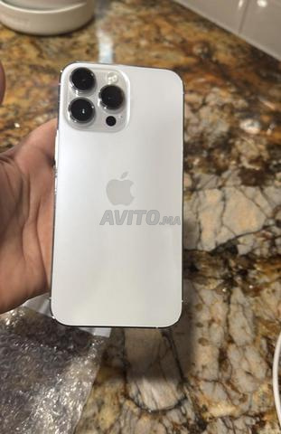 آيفون 14 برو ماكس esim