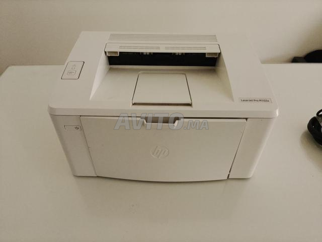 طابعة HP ليزرجيت برو مع أسلاكها - 2