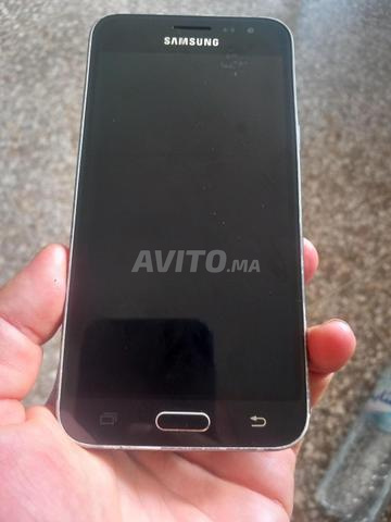 Samsung Galaxy J3 2016 - 2