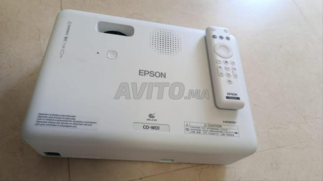 Projecteur EPSON CO-W01