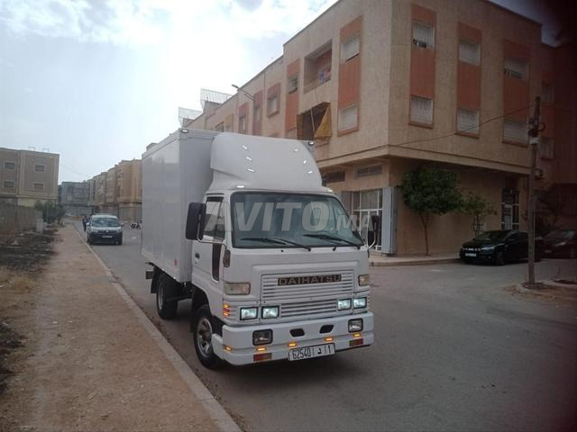 Camion à vendre Route et Malih - 2