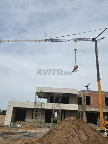 À VENDRE – Grue LIEBHERR K28 à montage rapide
