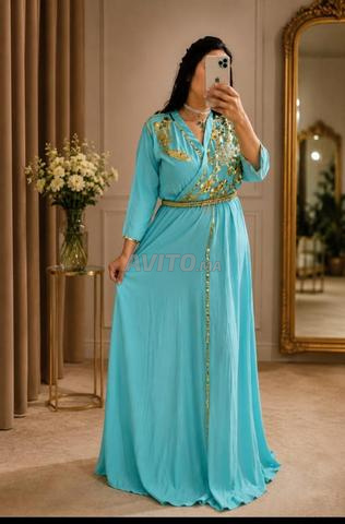 Des caftans en très bon état en vente - 2