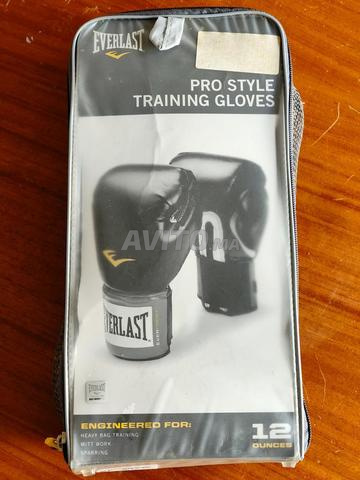 قفازات ملاكمة أصلية Everlast Pro Style 12 أونصة - 2