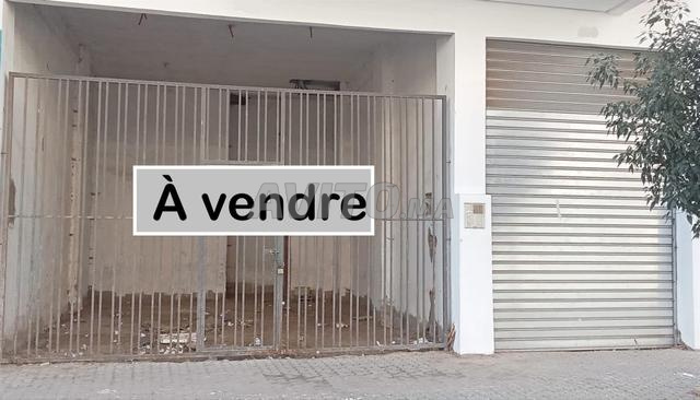 Local Commercial 40m² à vendre - Bassatine Bouskoura - 2