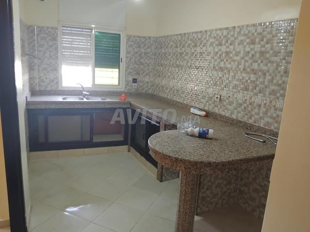 Appartement à louer 76 m² à Temara