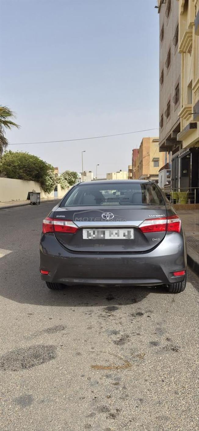 toyota corolla premier main très bonne état 