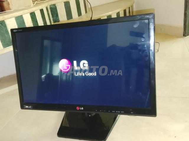 Téléviseur LG 22MA33D 22 pouces en bon état