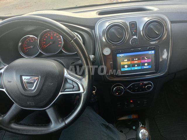 Dacia Sandero en parfait état - 2