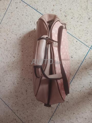 حقيبة في حالة جيدة وبسعر مناسب جداً