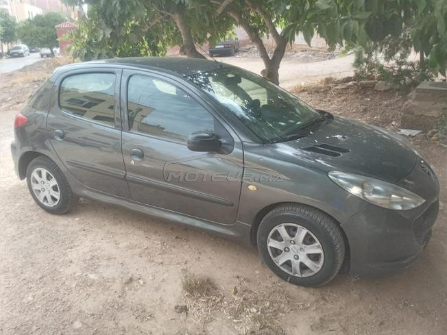 Peugeot 206 Essence Manuelle 2013 à Fès