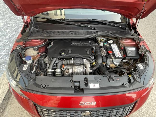 Peugeot 208 Diesel Manuelle 2023 à Casablanca