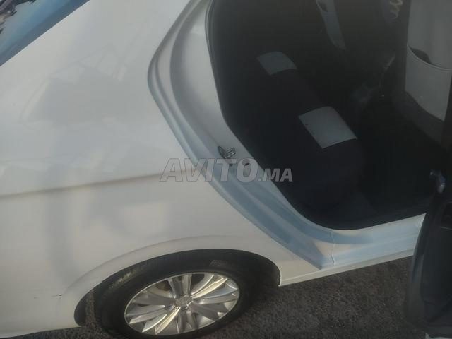 بيجو 301 بنزين يدوية 2018 بالدار البيضاء - 2