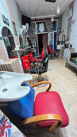 Salon de coiffure à céder