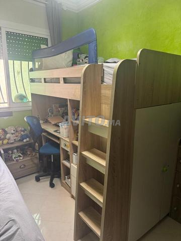 2 سرير للبيع بحالة جيدة جدا بـ 10000 درهم