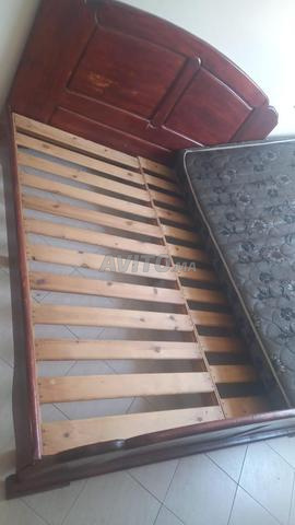 Lit 2 places et armoire 4 portes