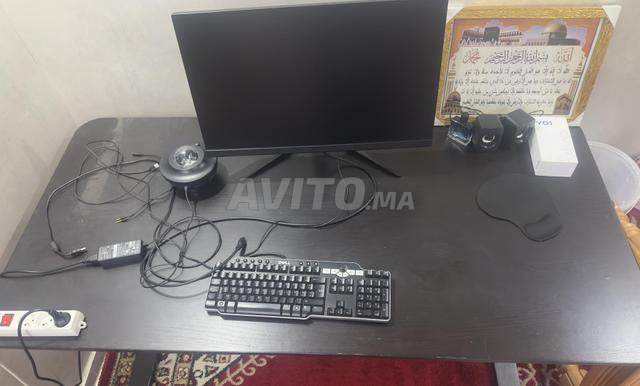 طاولة شبه جديدة ونظيفة - 2