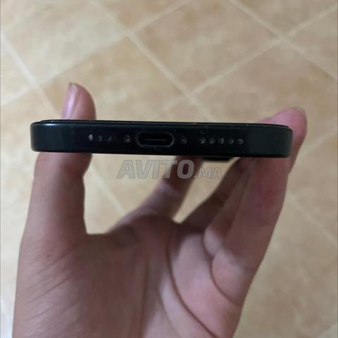 iPhone 16 État de la batterie 93 - 2