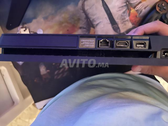 PS4 Slim non flashée avec manette originale - 2