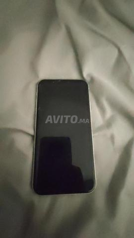 iPhone XR – Fonctionnel, quelques traces d'usure. - 2