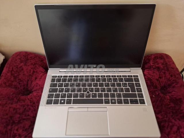 HP ELITE BOOK - 2