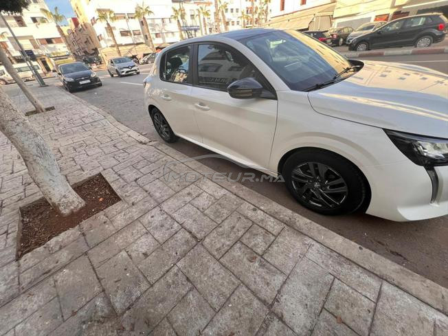 Peugeot 208 Diesel Manuelle 2022 à Rabat