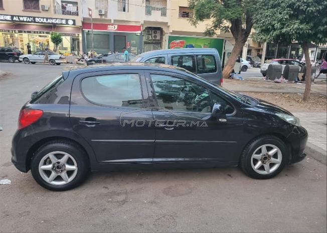 vente d'une Peugeot 207 diesel à meknes