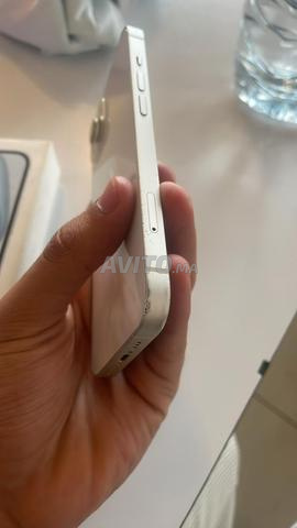 13 Normal 256G 77% batterie officielle - 2