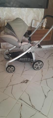 Poussette enfant propre comme neuve de l'étranger - 2