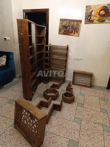 أثاث متجر خشبي أحمر – بحالة جيدة جداً - 2