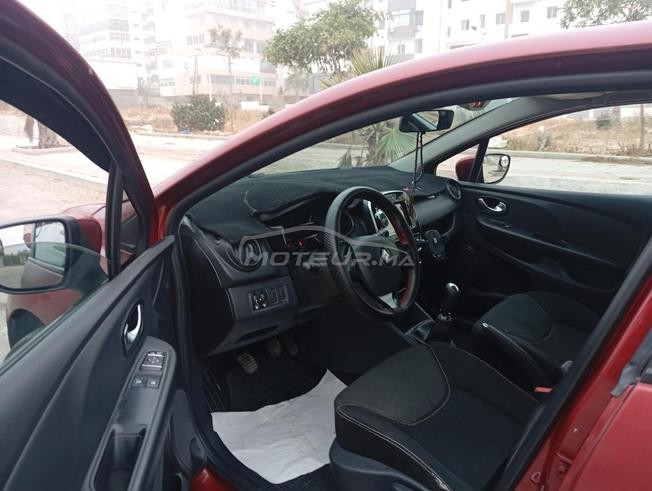 je met en vente ma voiture clio 4