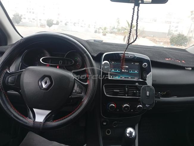 je met en vente ma voiture clio 4