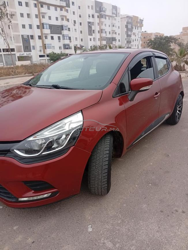 je met en vente ma voiture clio 4