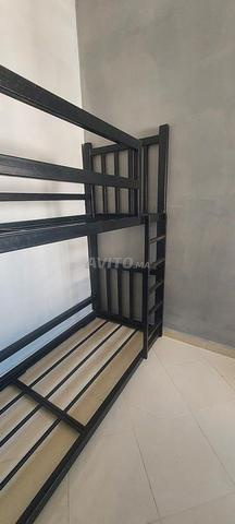 سرير حديد مشغول بطابقين للبيع - 2