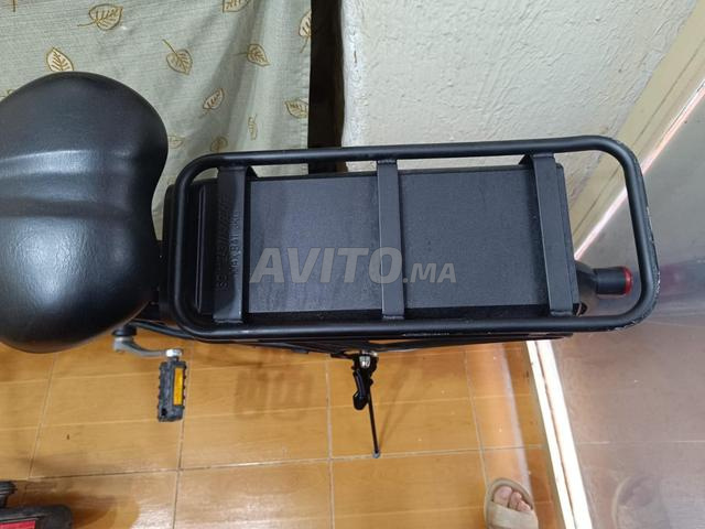 Vient d'arriver de l'étranger, nécessite une batterie - 2