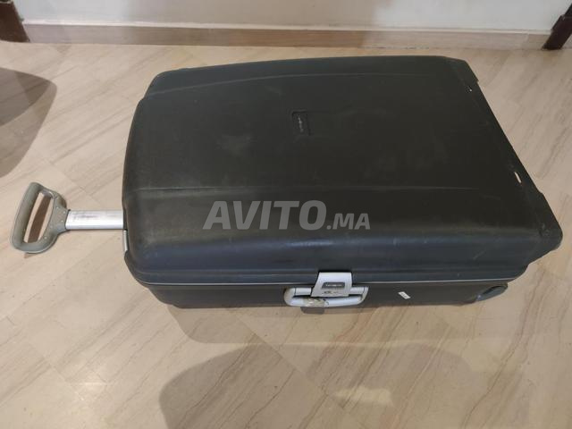 Valise rigide Samsonite quatre roulettes - 2