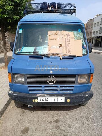 مرسيدس 210D - 2