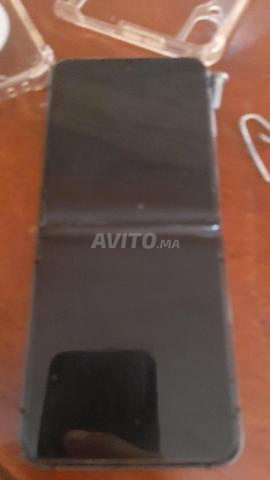 Téléphone Samsung Flip 5 écran interne cassé - 2