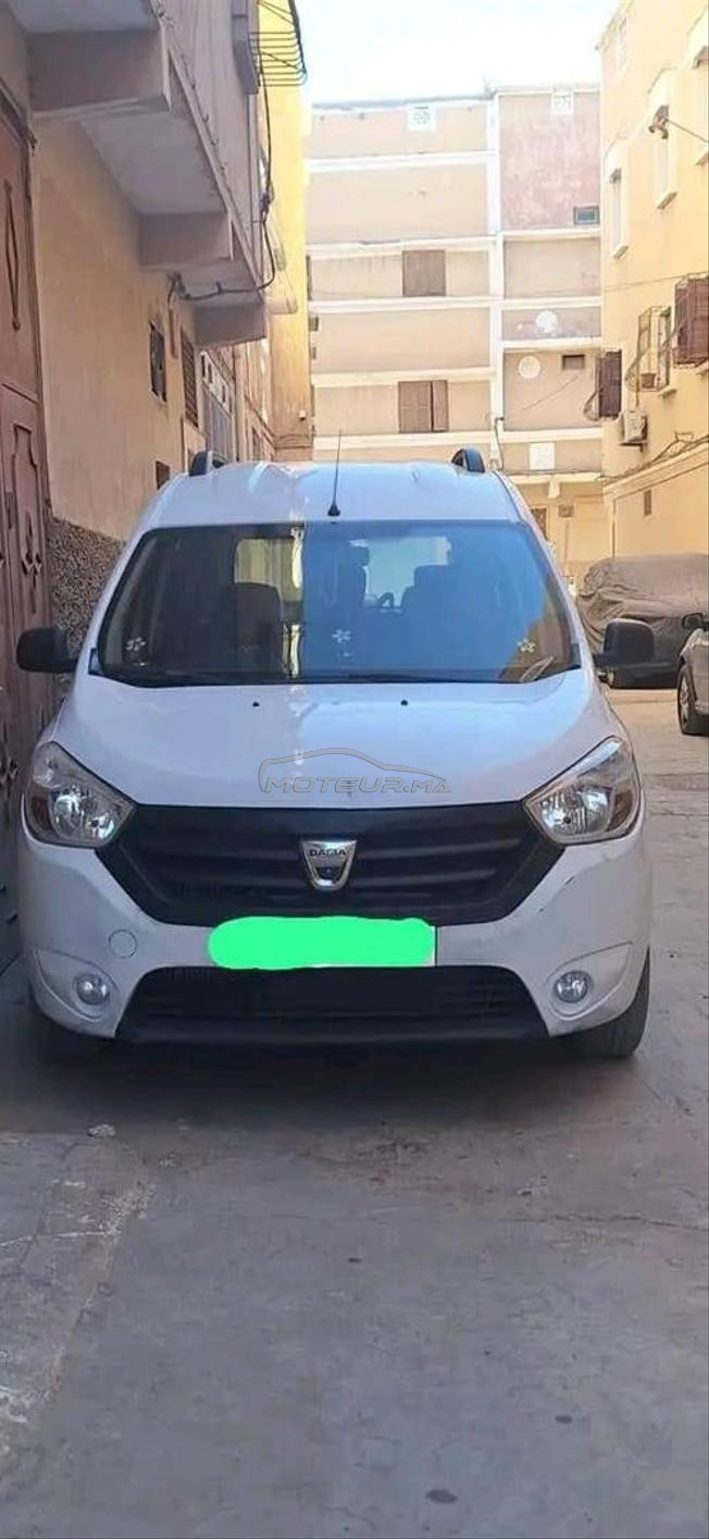 سيارة دوكير للبيع 